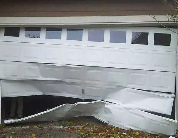 garage-door-repair-panel-repair Garage Door Repair Service