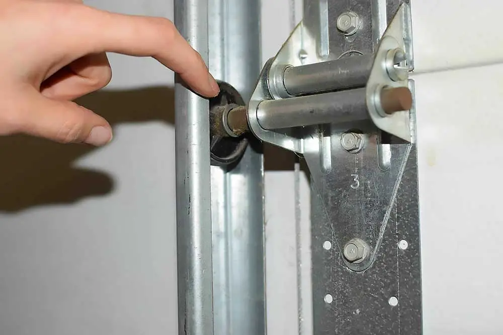 garage-door-rollers-1 Garage Door Roller Repair in Green Bay & Appleton | Badgerland